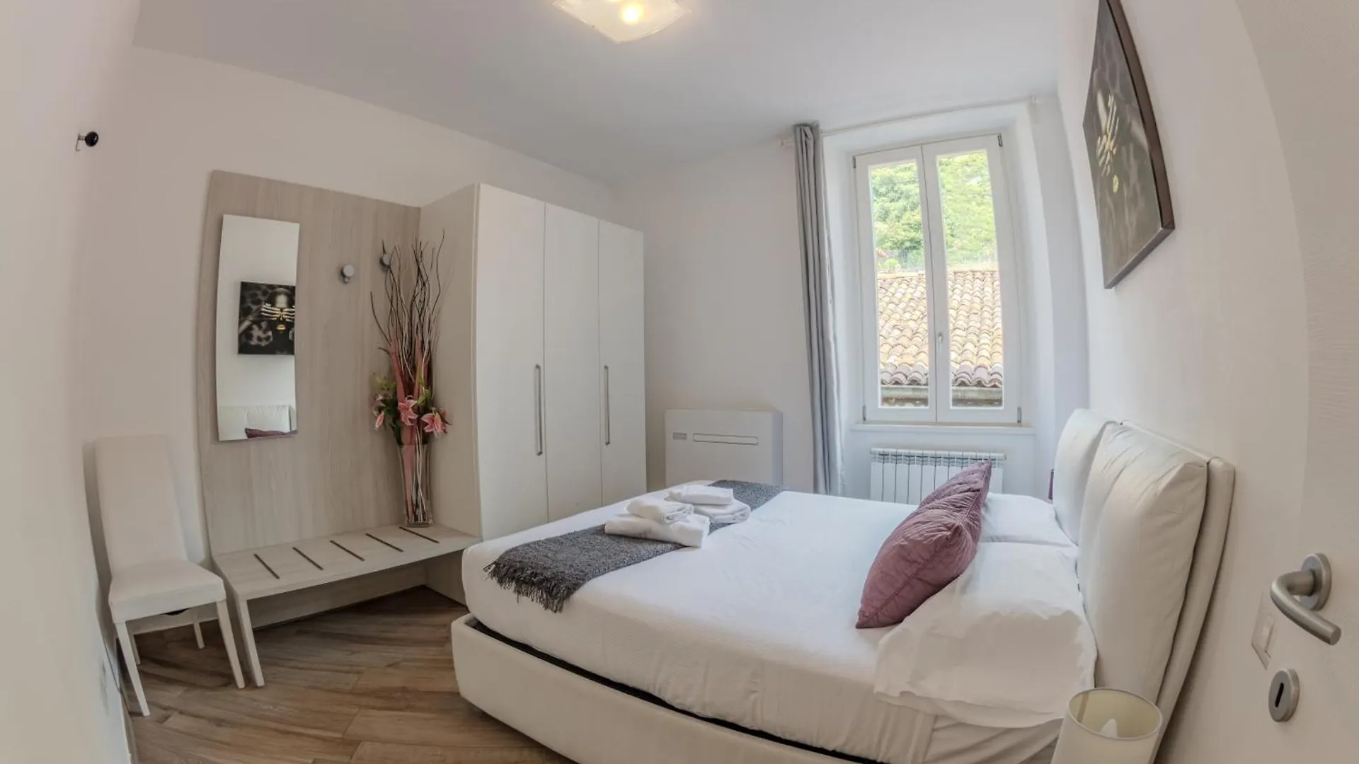 Apartment Appartamento Il Borgo Bellagio Italy